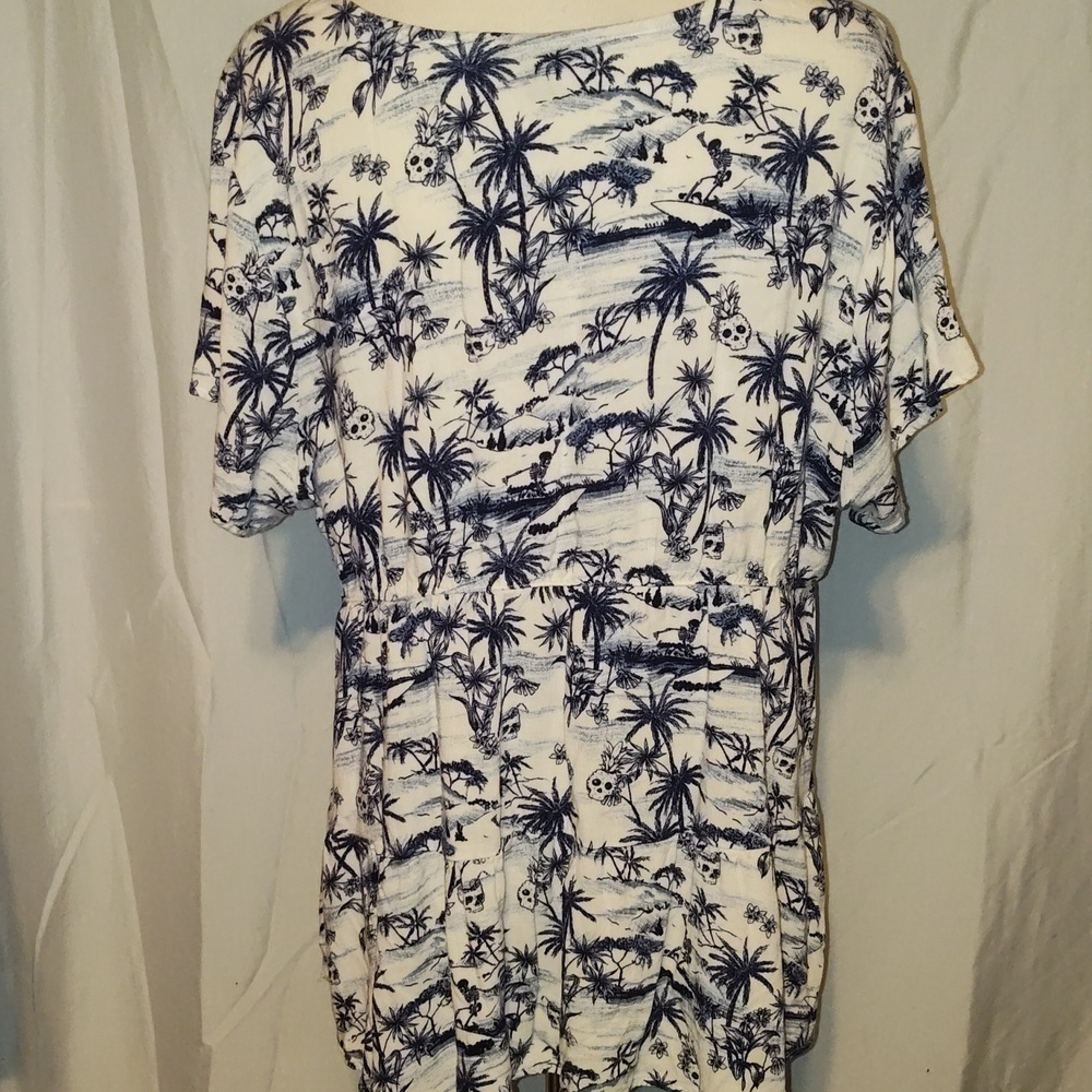 Torrid Blue Slub Knit Tropical Palm Beach Summer Floral Suffer Skull Top SZ 2X - Picture 4 of 11